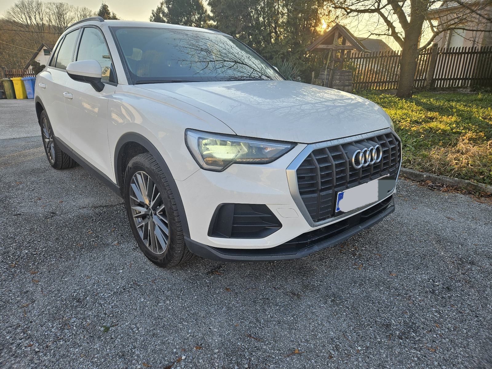 Audi Q3 TFSIe 45 S tronic 2021g automatik plug in hybrid reg.do 12/26, fotografija 4