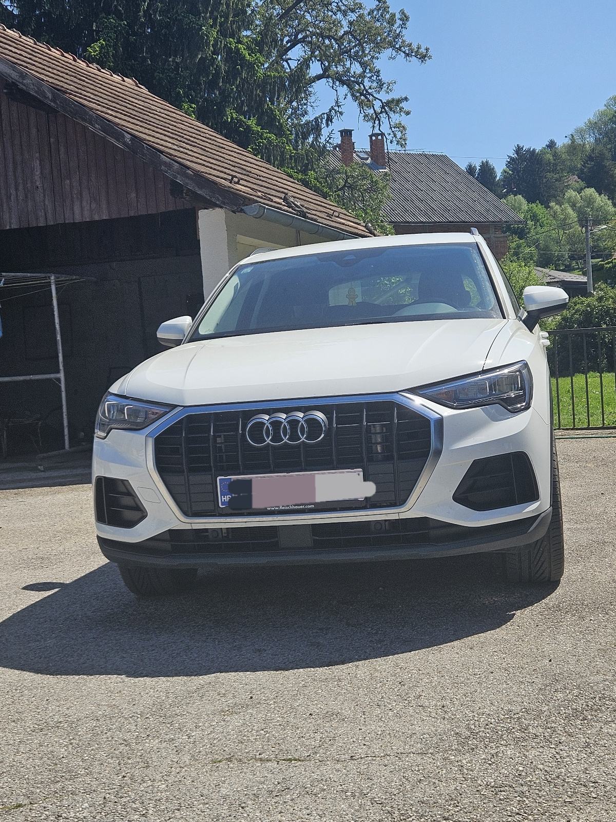 Audi Q3 TFSIe 45 S tronic 2021g automatik plug in hybrid reg.do 12/26, fotografija 1
