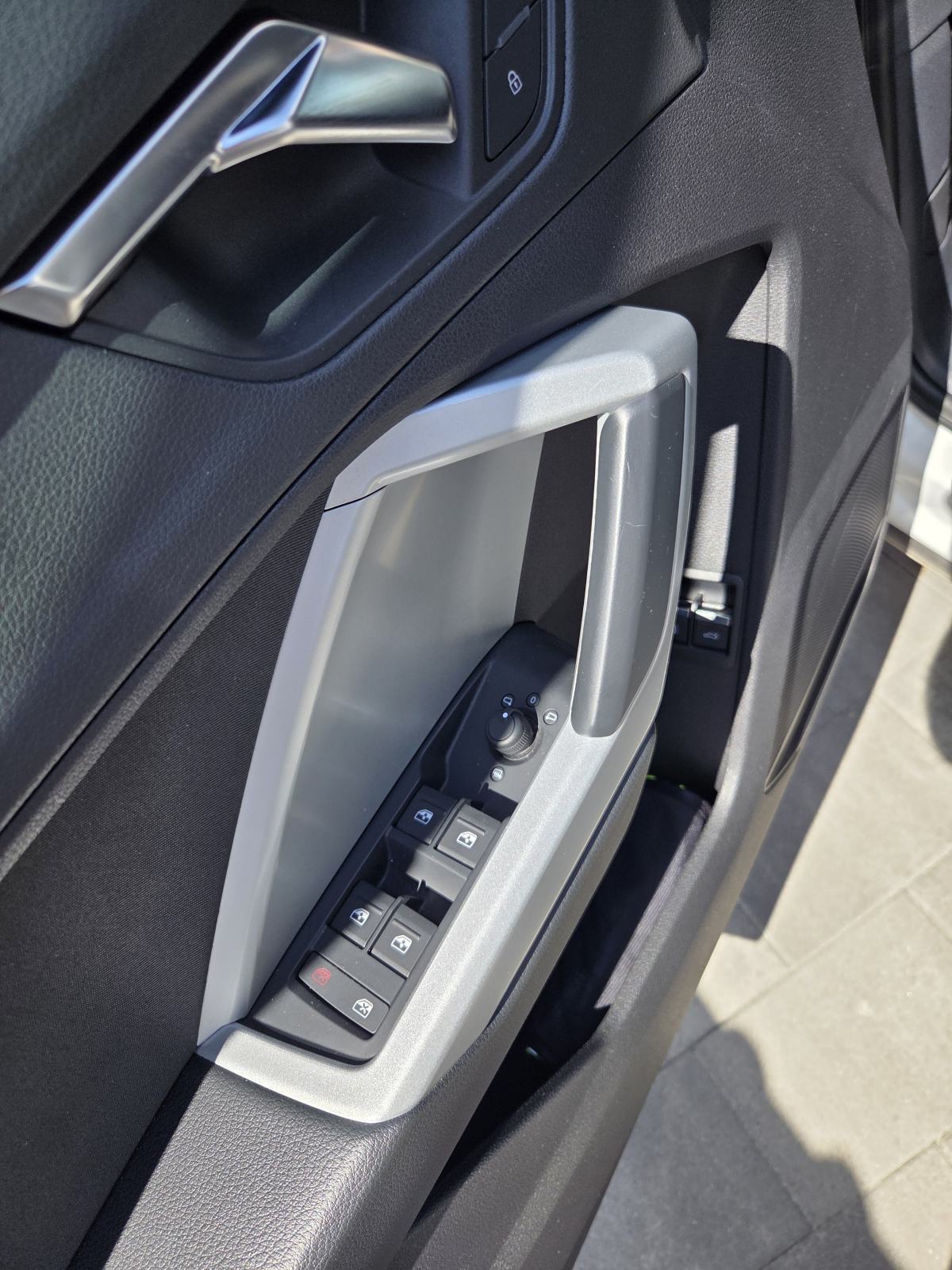 Audi Q3 45 TFSI e-hybrid/automatik/registriran/leasing, fotografija 13
