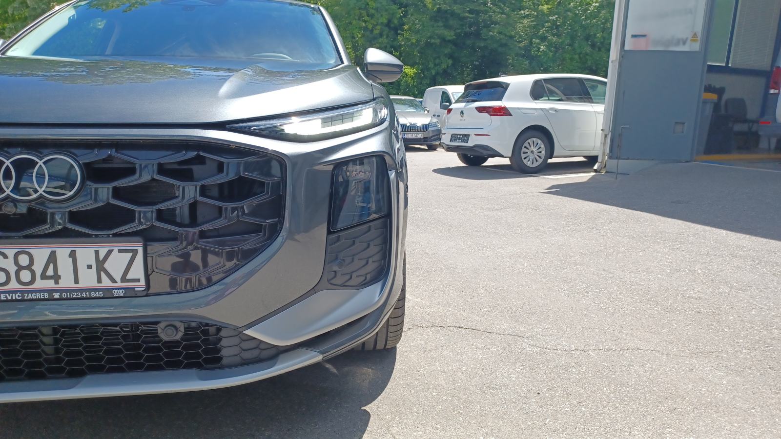 Q3 SB TFSI 110 kW/150 KS, S-TRON,S-LINE,NAVI,LED,ACC,KAMERA,ASSIST,19", fotografija 10