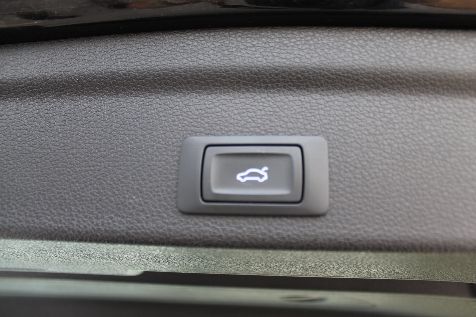 Audi Q3 SB 35TDI S tronic, fotografija 15