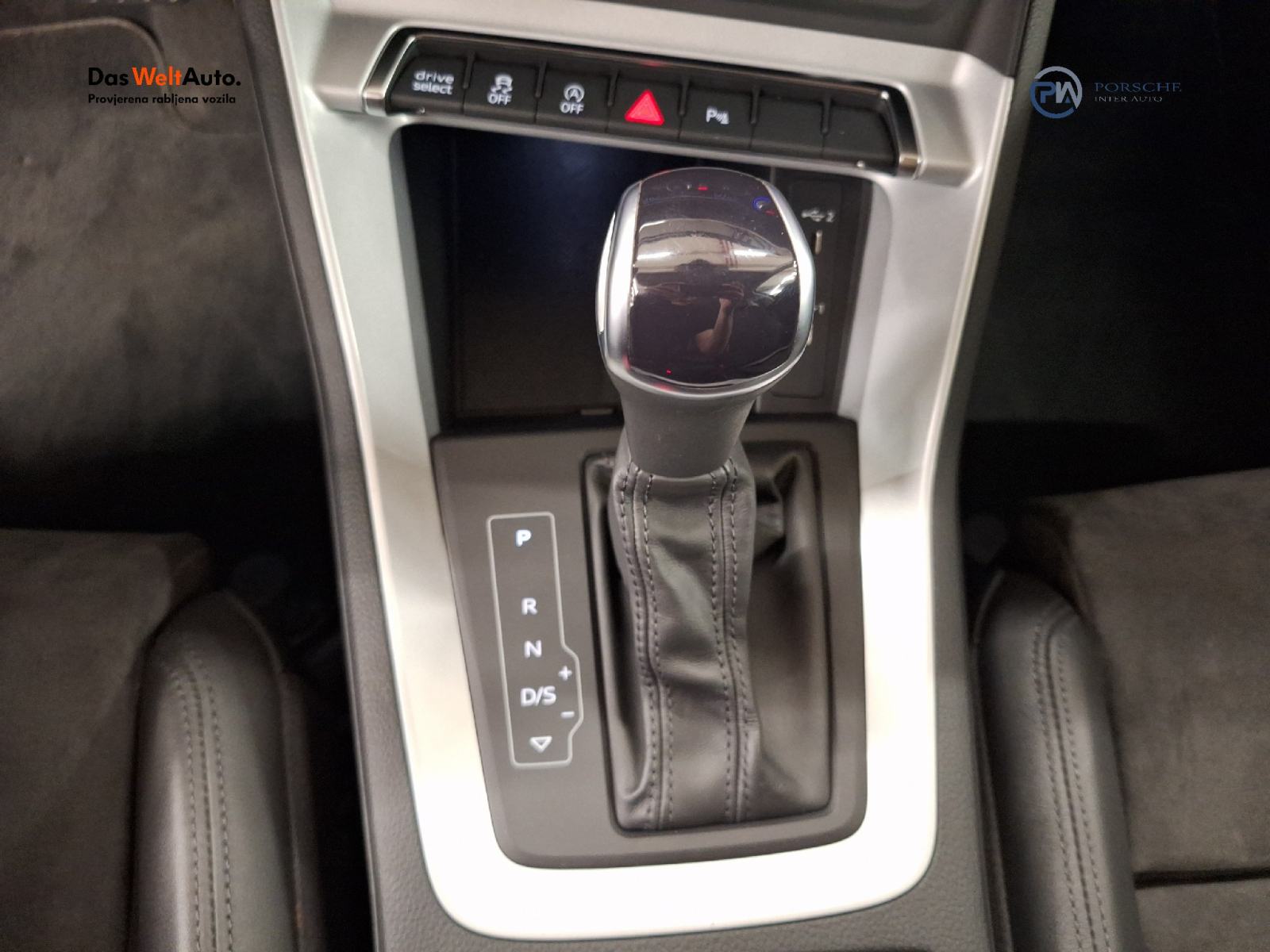 Audi Q3 SB 35TFSI S tr S line, fotografija 19