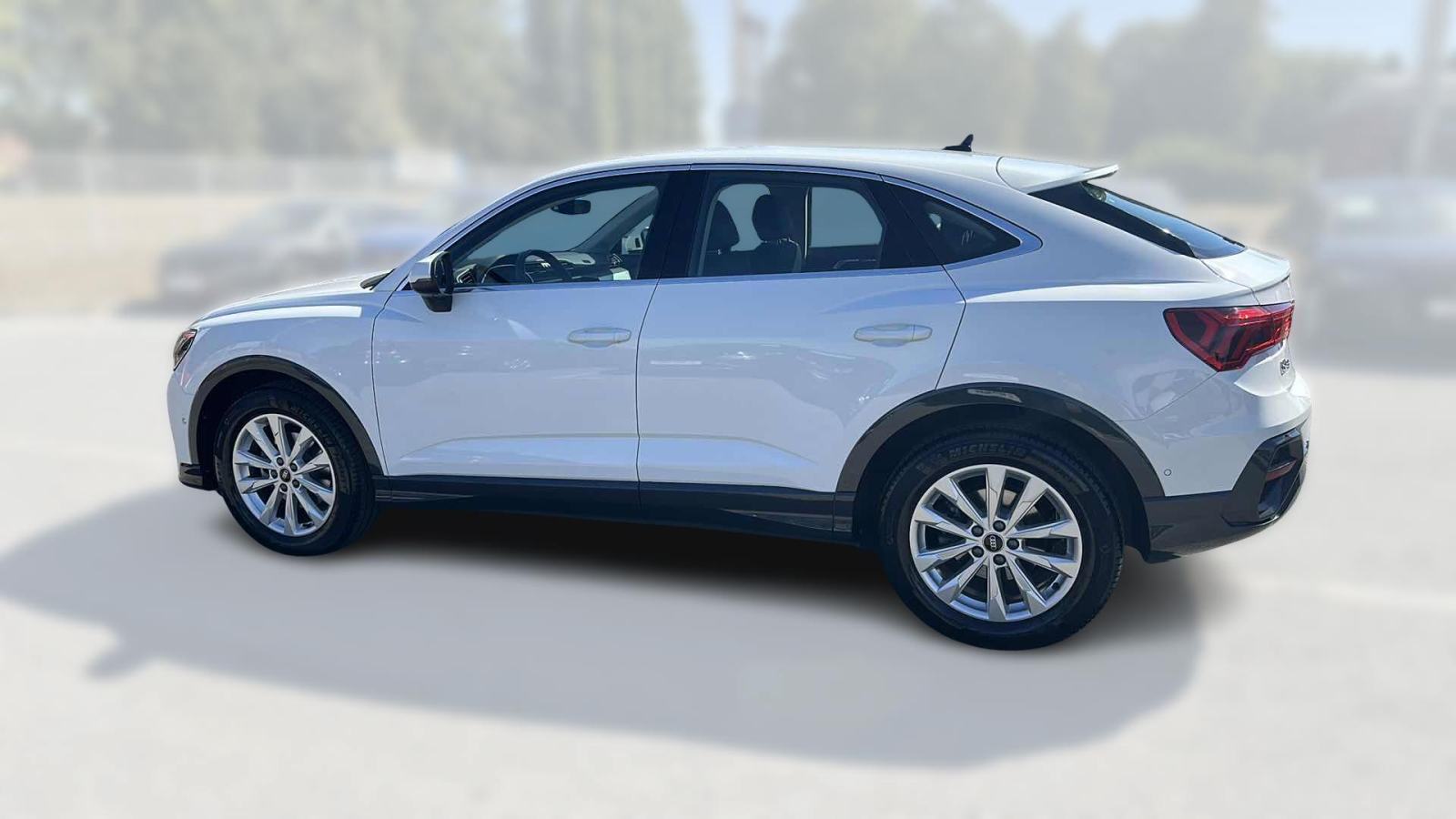 AUDI Q3 Sportback 2024 • PREMIUM jamstvo • AutoZubak Rabljena, fotografija 6