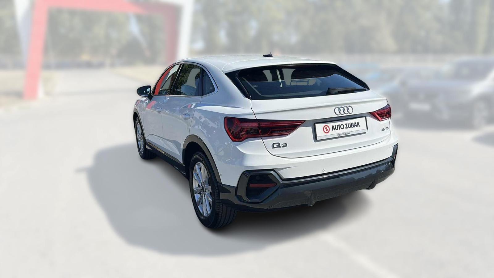 AUDI Q3 Sportback 2024 • PREMIUM jamstvo • AutoZubak Rabljena, fotografija 8
