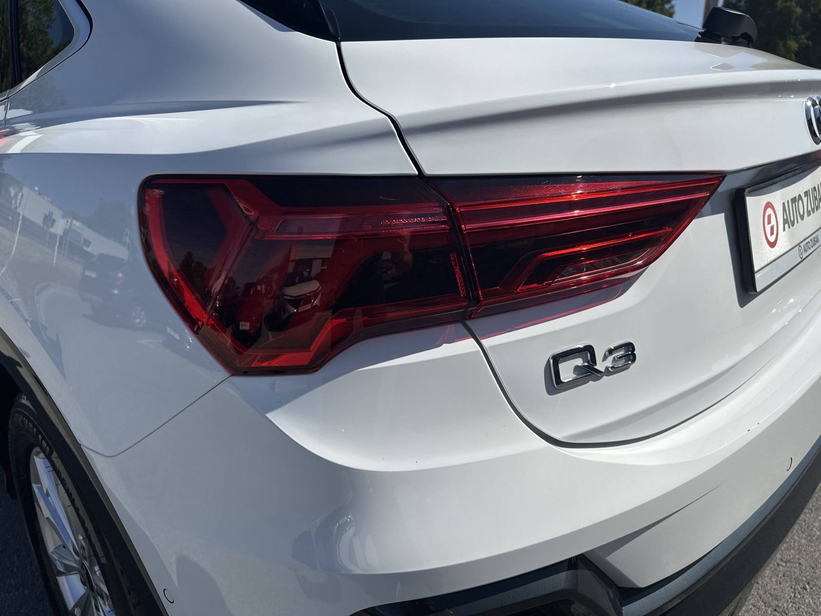AUDI Q3 Sportback 2024 • PREMIUM jamstvo • AutoZubak Rabljena, fotografija 16
