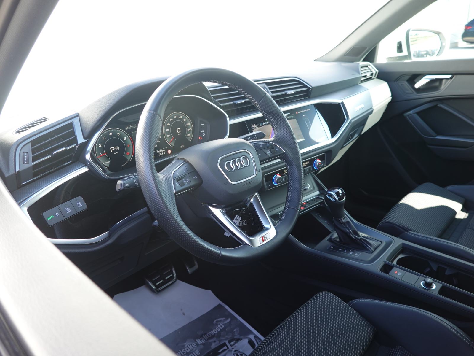 Audi Q3 Sportback 40 TFSI quattro S line S tronic+LED+OGR.SJE+KAMERA, fotografija 7