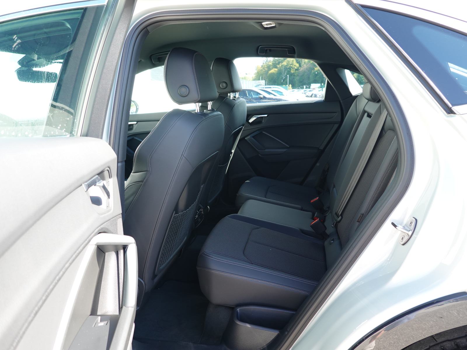 Audi Q3 Sportback 40 TFSI quattro S line S tronic+LED+OGR.SJE+KAMERA, fotografija 10