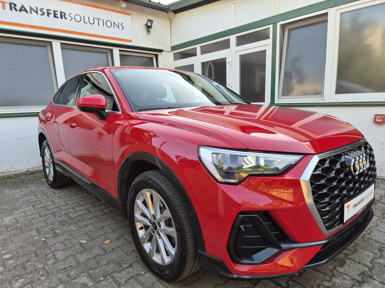 Audi Q3 Sportback 45 TFSIe Attraction S tronic, fotografija 5