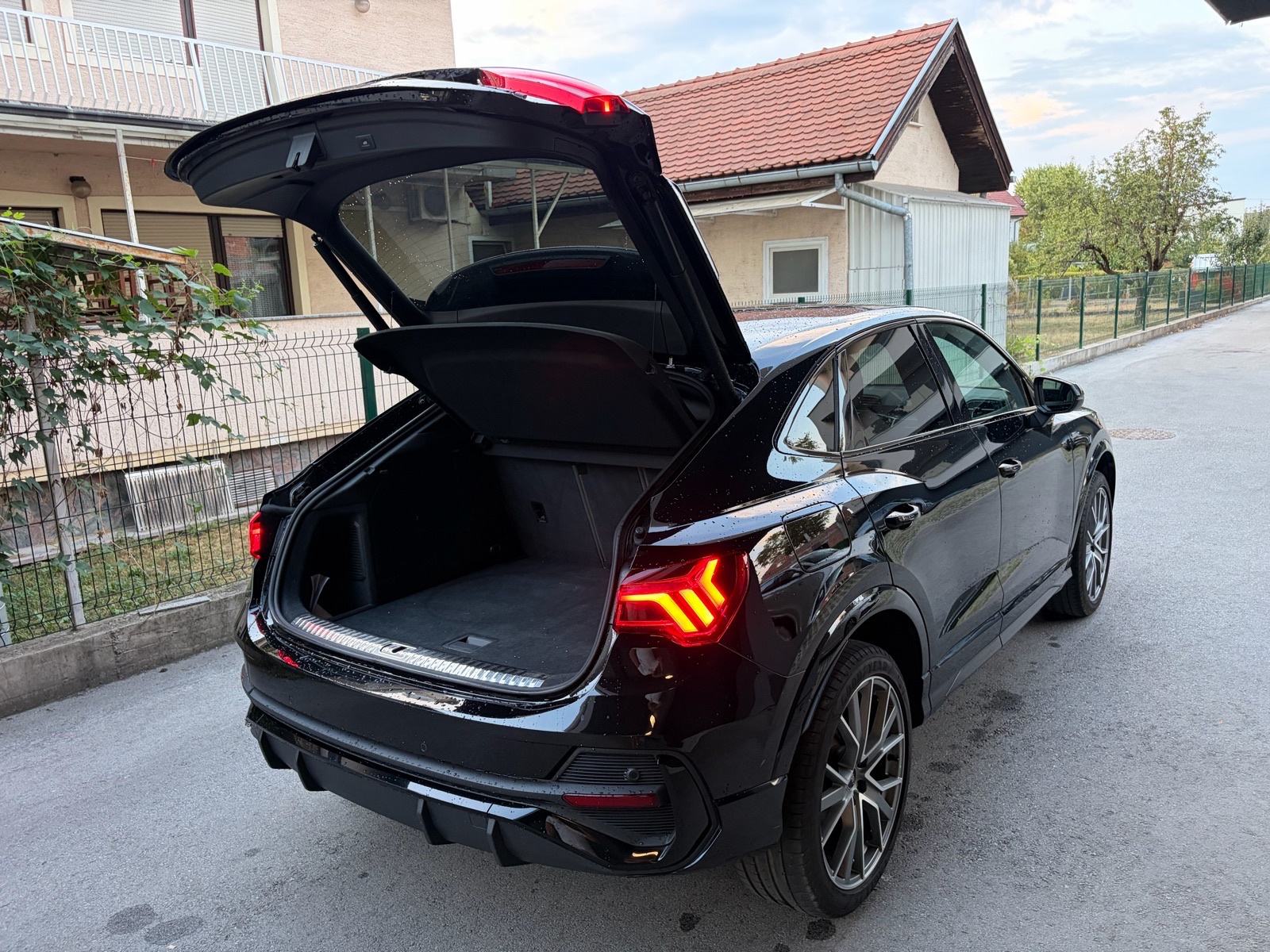 ⭐️AUDI Q3 SPORTBACK S LINE 45 TFSI e 245KS NAVI KAMERA 360 LED U PDV⭐️, fotografija 8