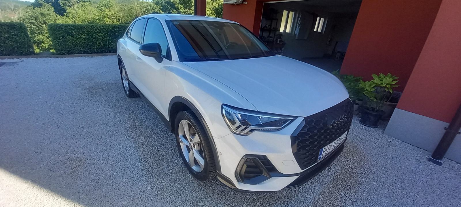 Audi Q3 sportback plug-in, fotografija 3