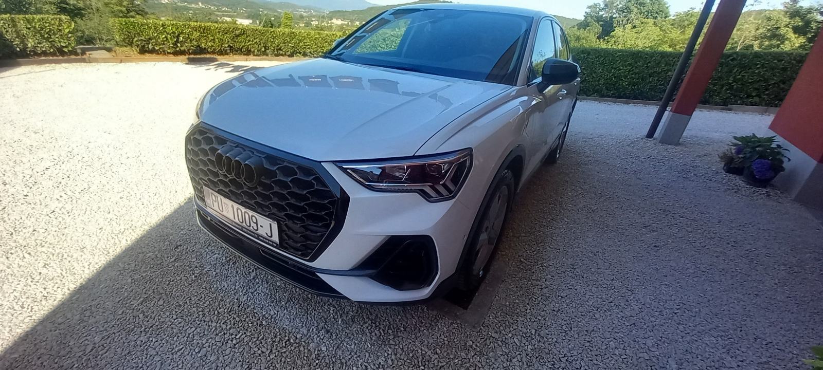 Audi Q3 sportback plug-in, fotografija 2