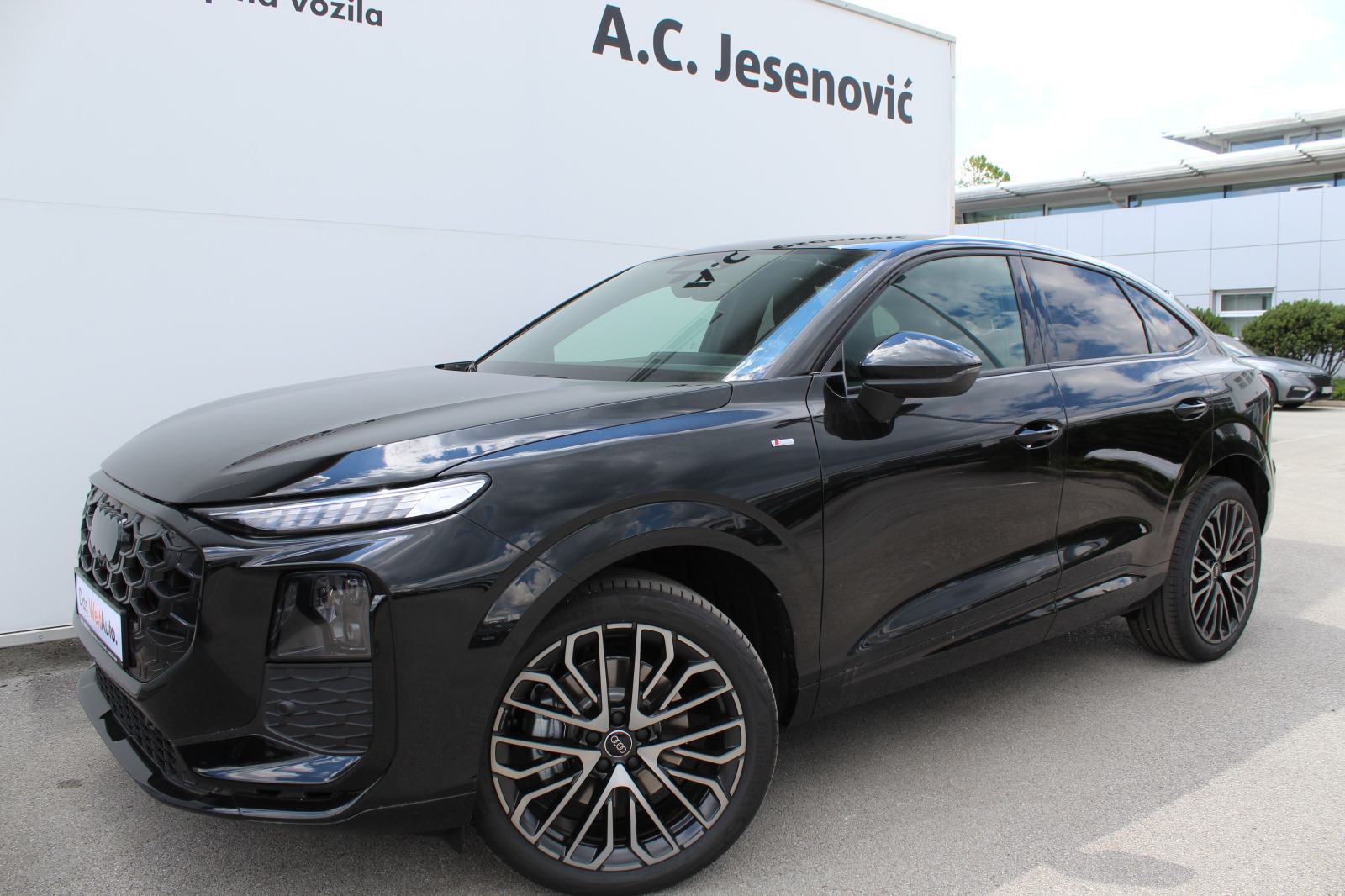Audi Q3 Sportback TDI 110 kW automatik, fotografija 7