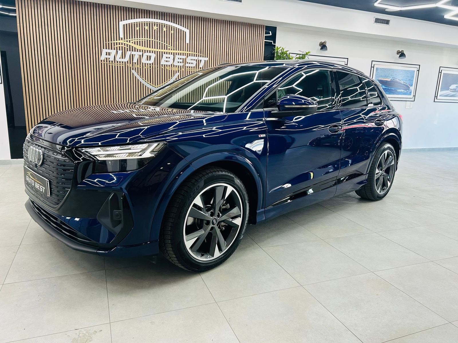 Audi Q4 40 E-TRON, fotografija 2