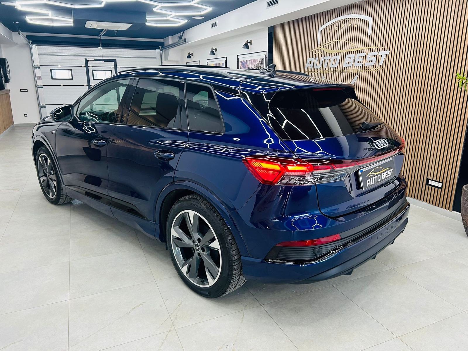 Audi Q4 40 E-TRON, fotografija 3