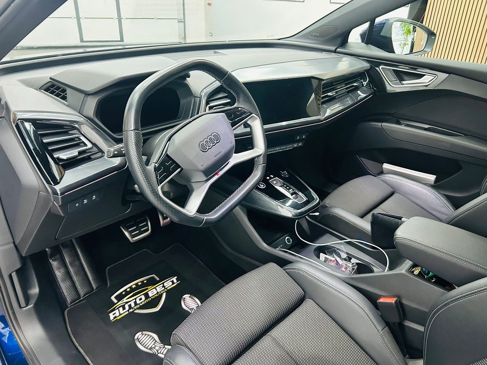 Audi Q4 40 E-TRON, fotografija 8