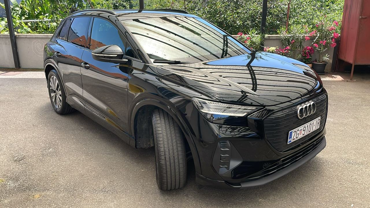 Audi Q4 40 e-tron, fotografija 2