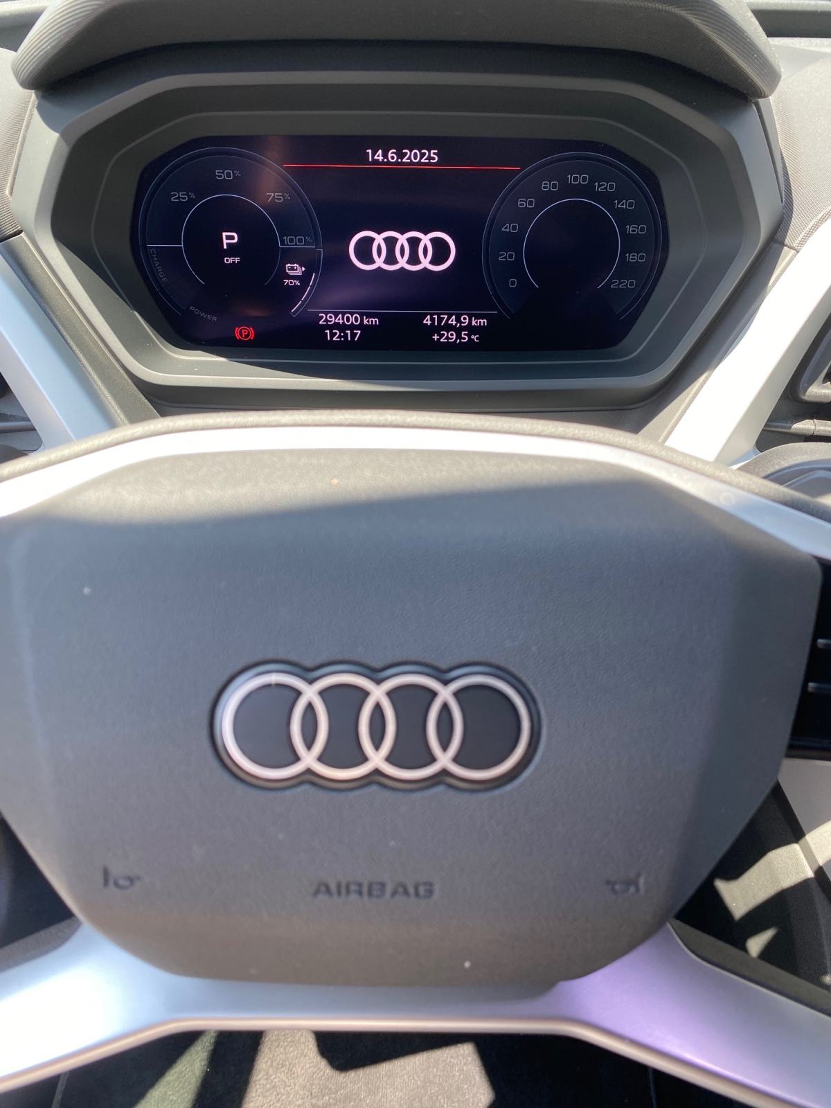 Audi Q4 40 e-tron, fotografija 9