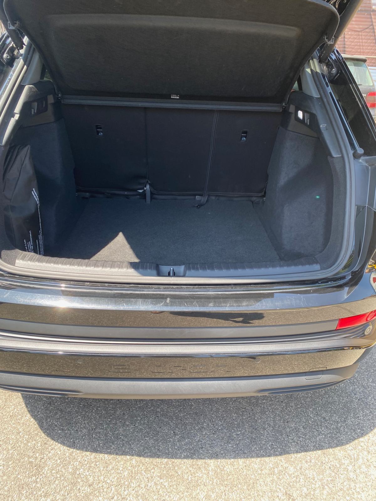 Audi Q4 40 e-tron, fotografija 12