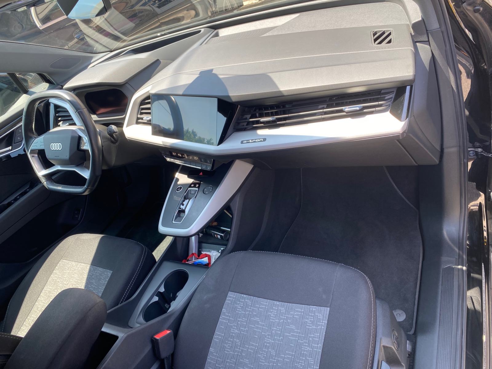 Audi Q4 40 e-tron, fotografija 10