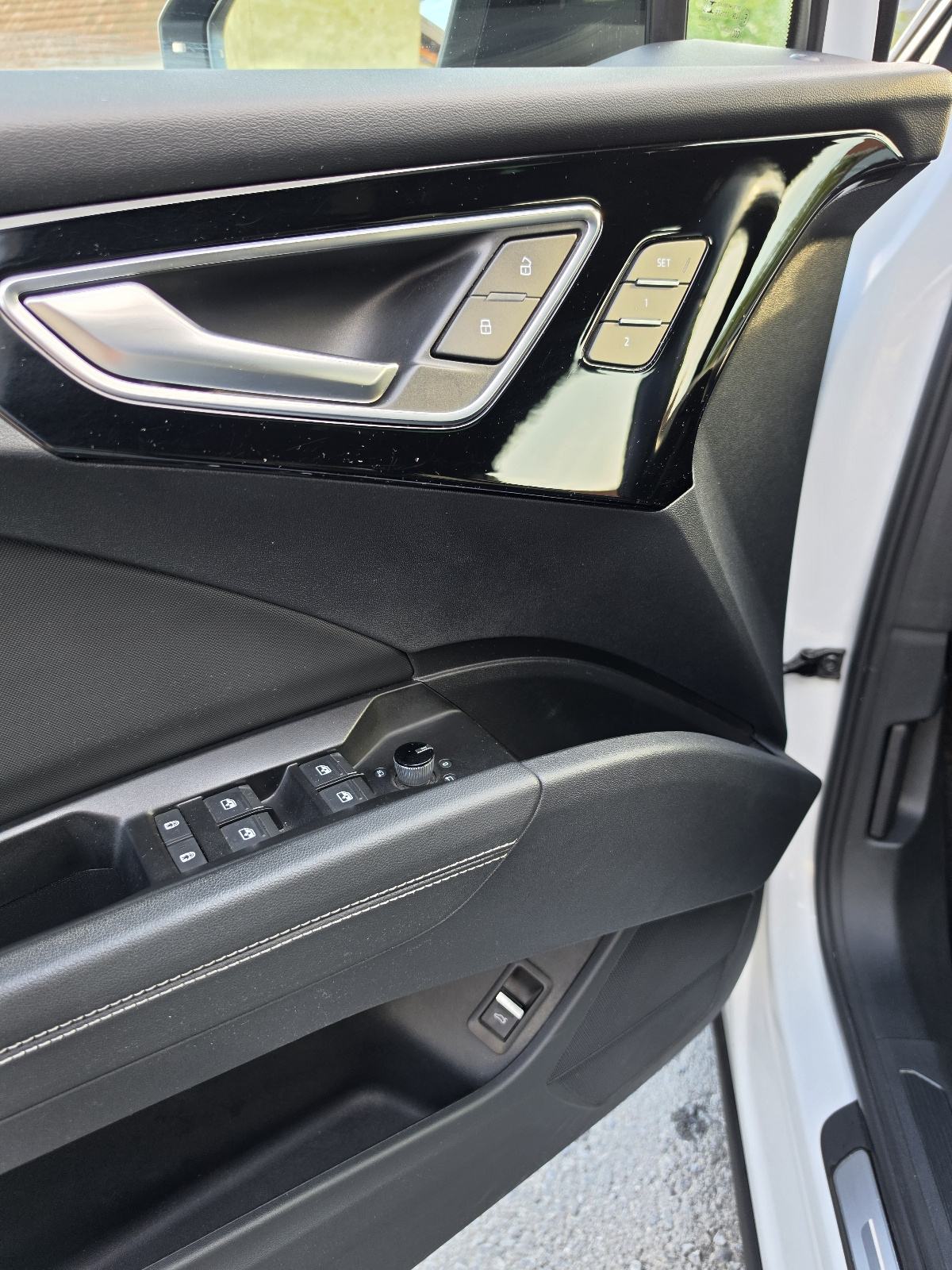 Audi Q4 50 e-tron quattro, S line, fotografija 12