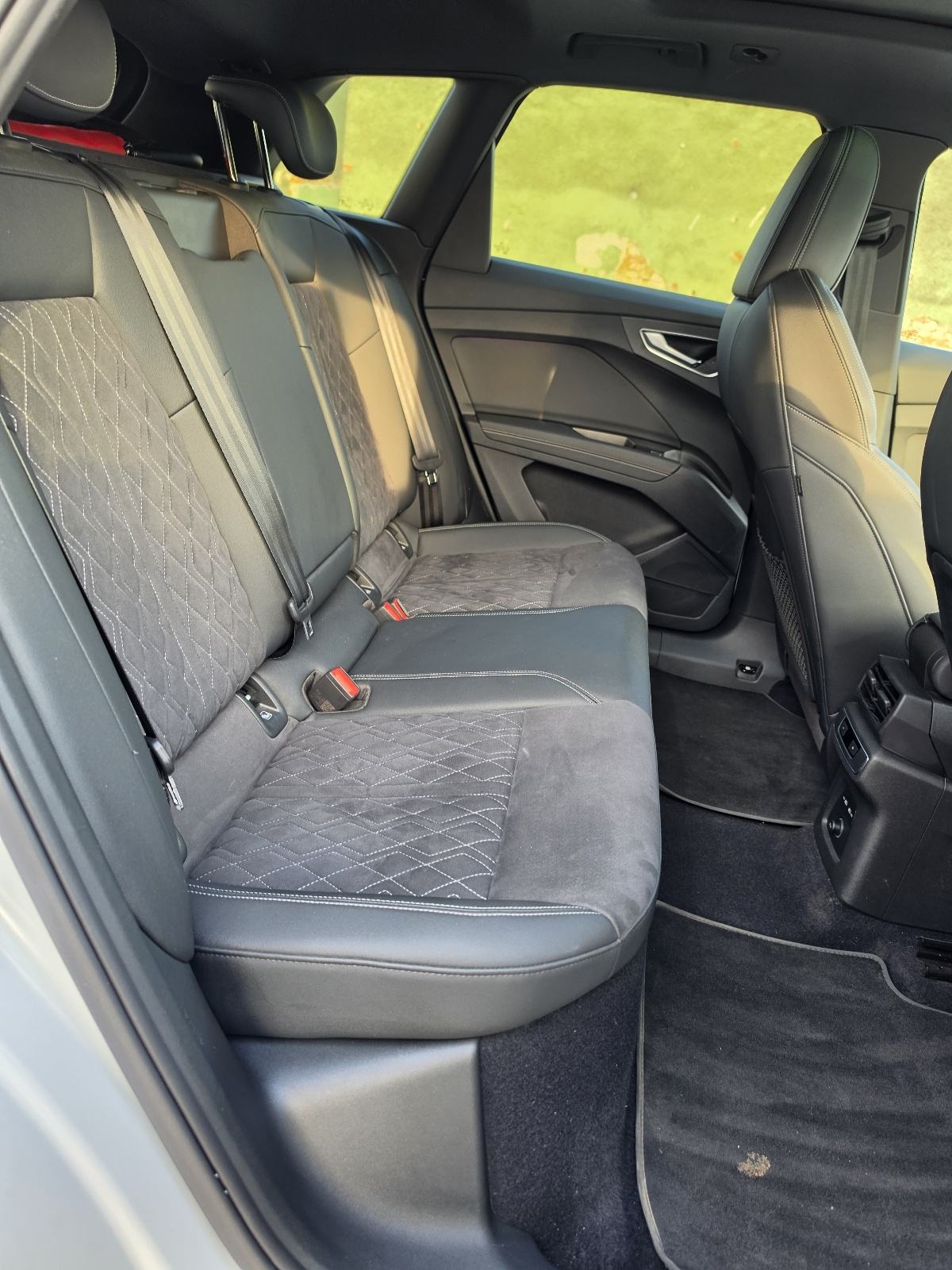 Audi Q4 50 e-tron quattro, S line, fotografija 10