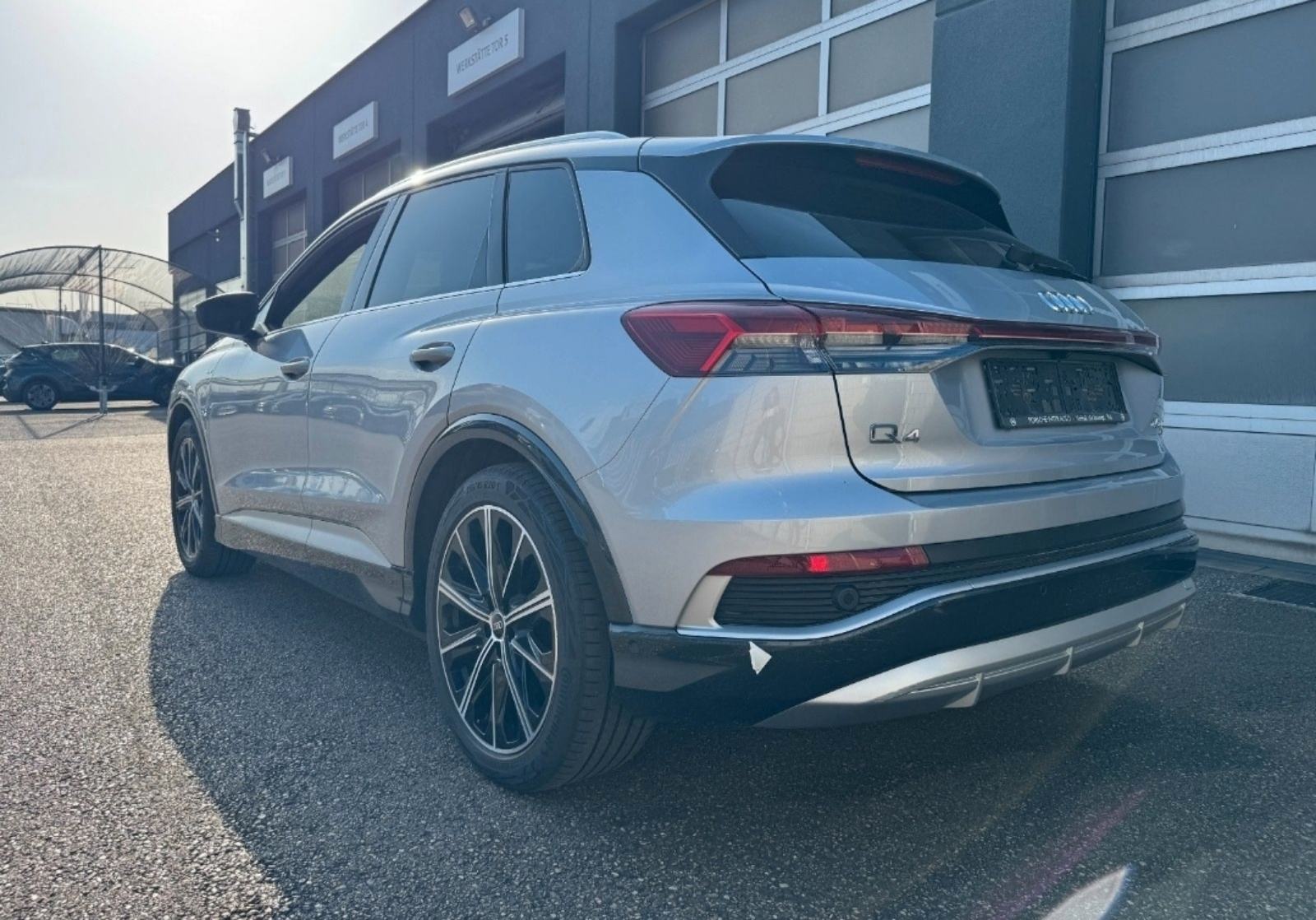 Audi Q4 e-tron e-tron automatik, fotografija 1