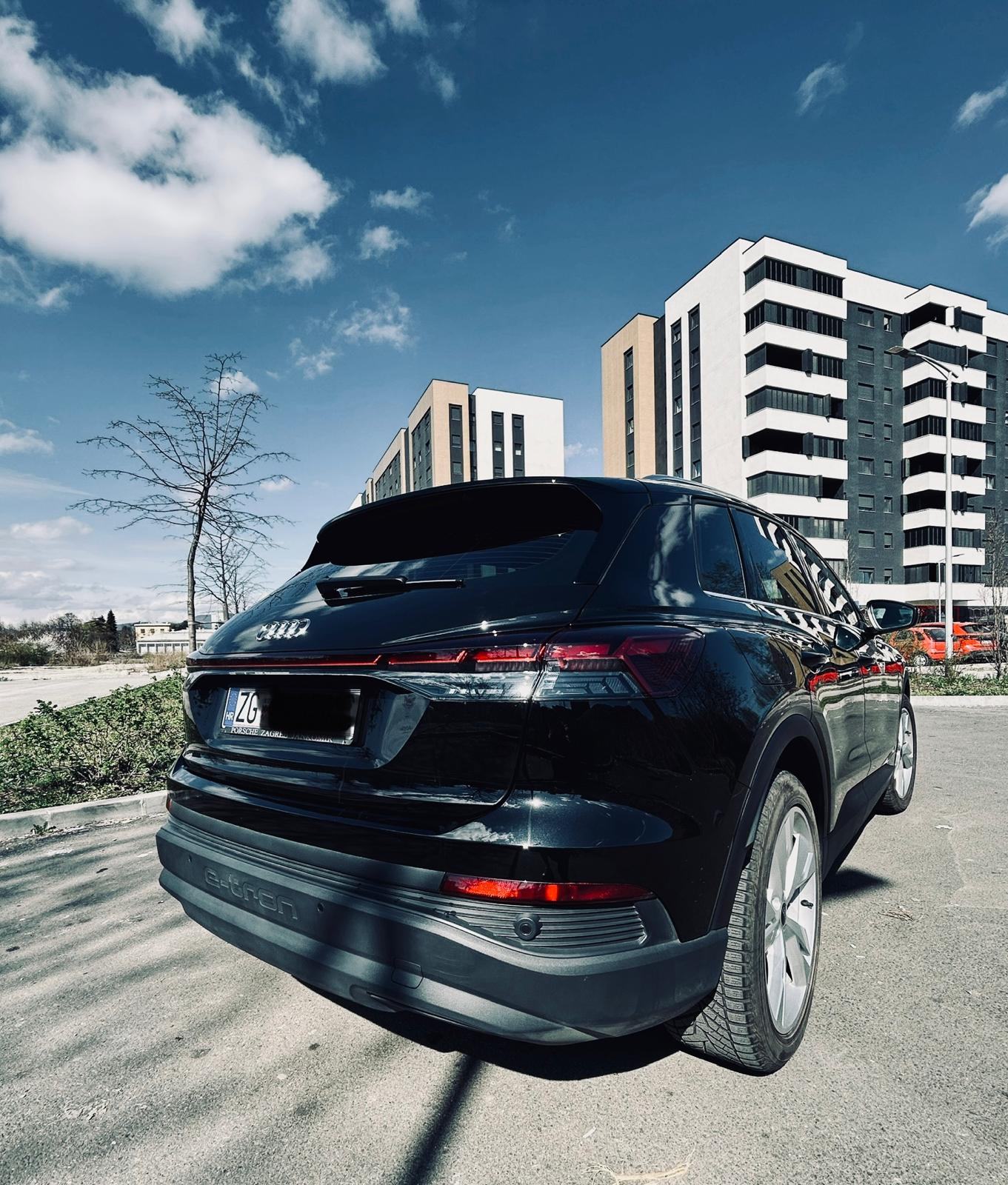 Audi Q4 e-tron, jamstvo do 2030, matrix, kao nov, fotografija 9