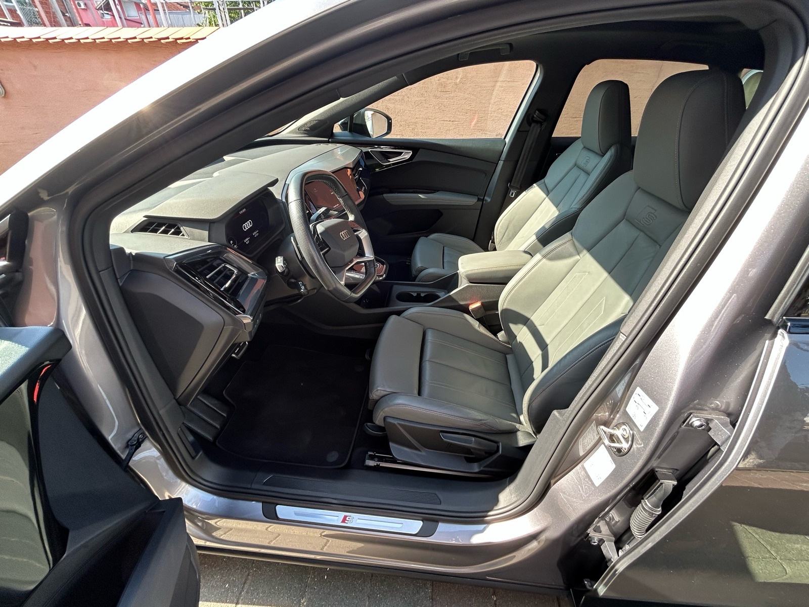 Audi Q4 -35 - e-tron-S-Line,170ks, Full, fotografija 7