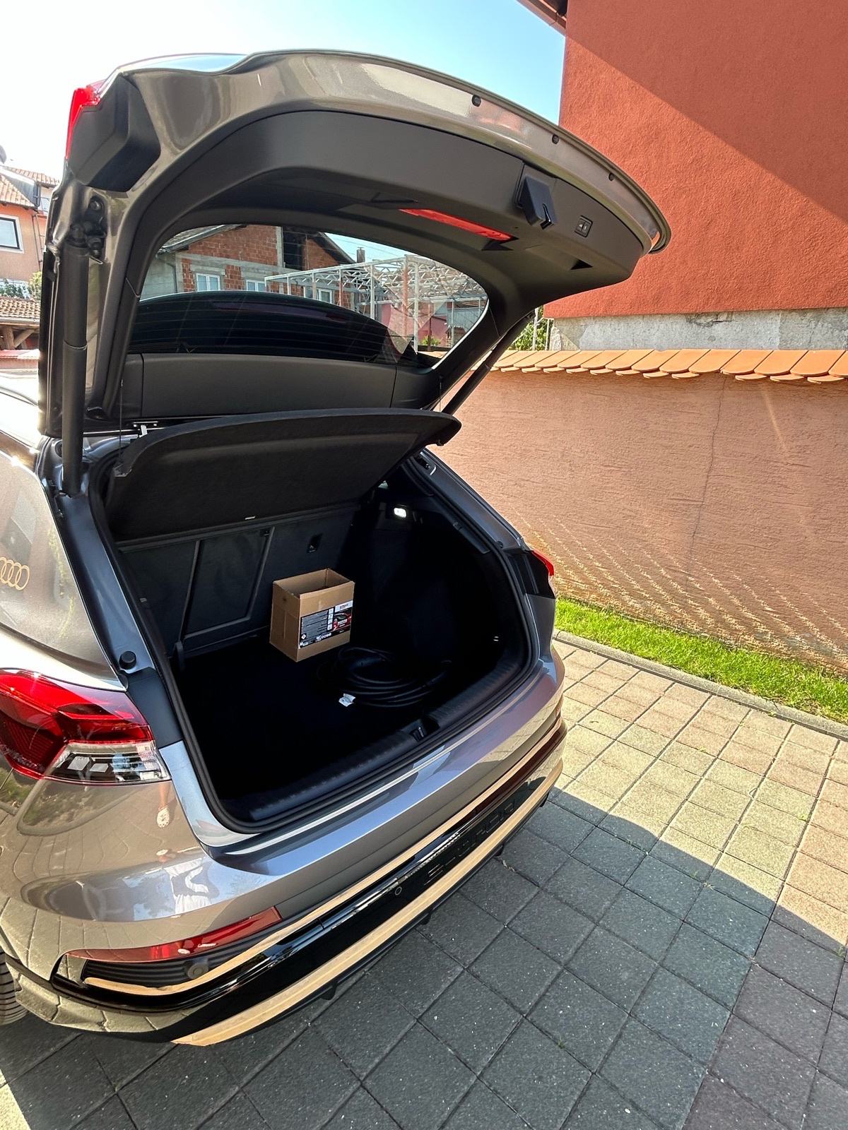 Audi Q4 -35 - e-tron-S-Line,170ks, Full, fotografija 11