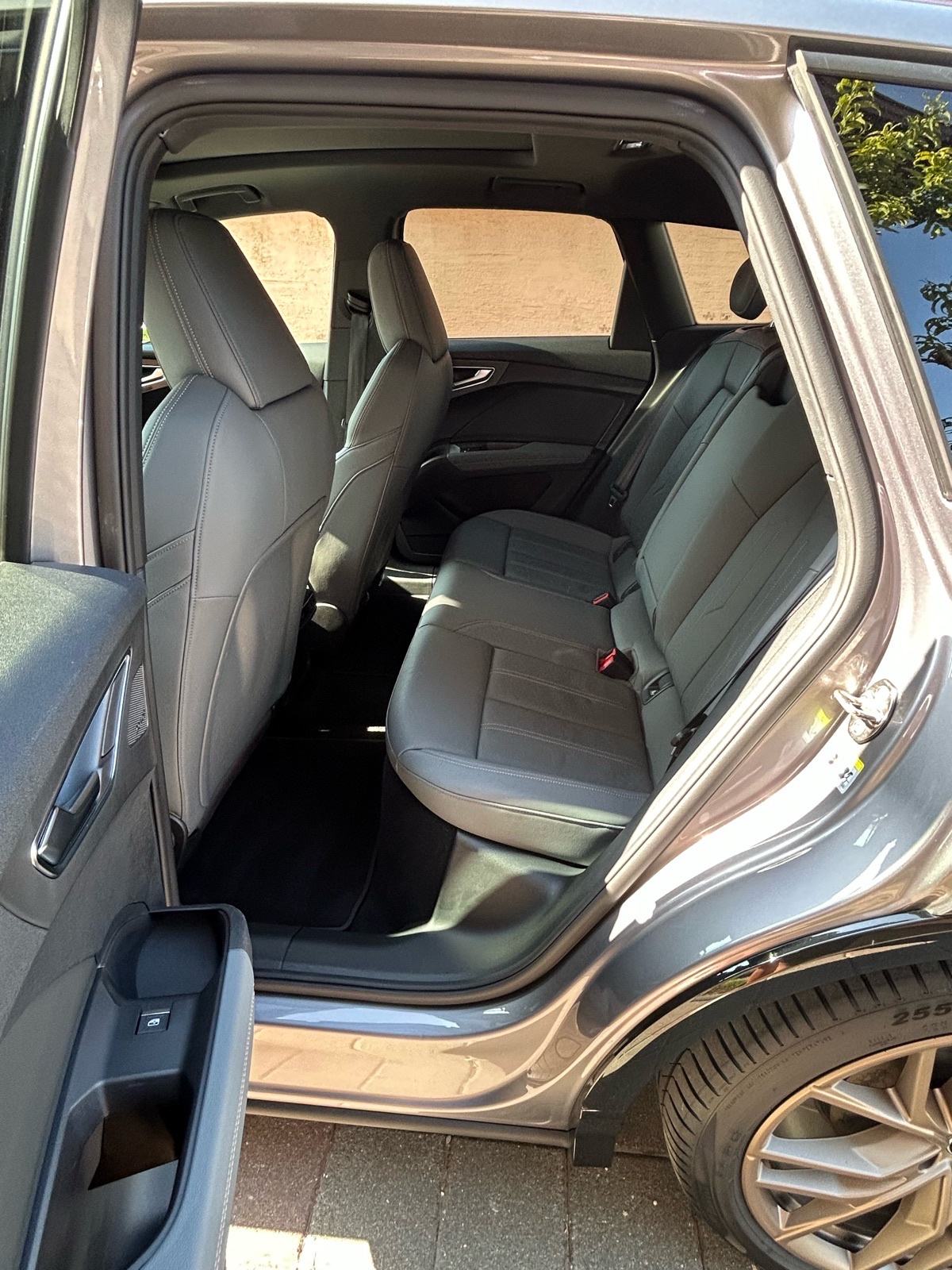 Audi Q4 -35 - e-tron-S-Line,170ks, Full, fotografija 10