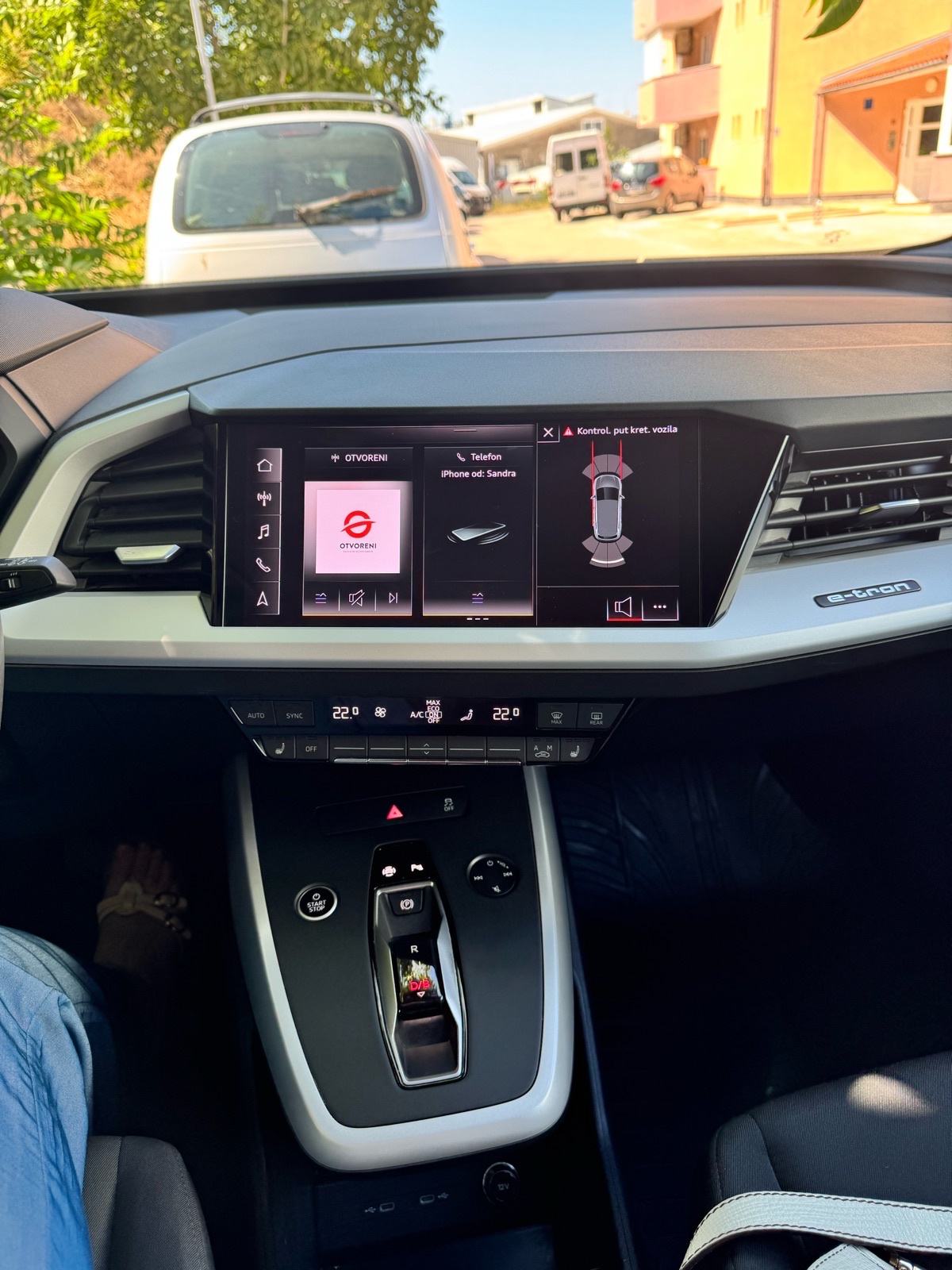 Audi Q4 e-tron S Line 2023, fotografija 8