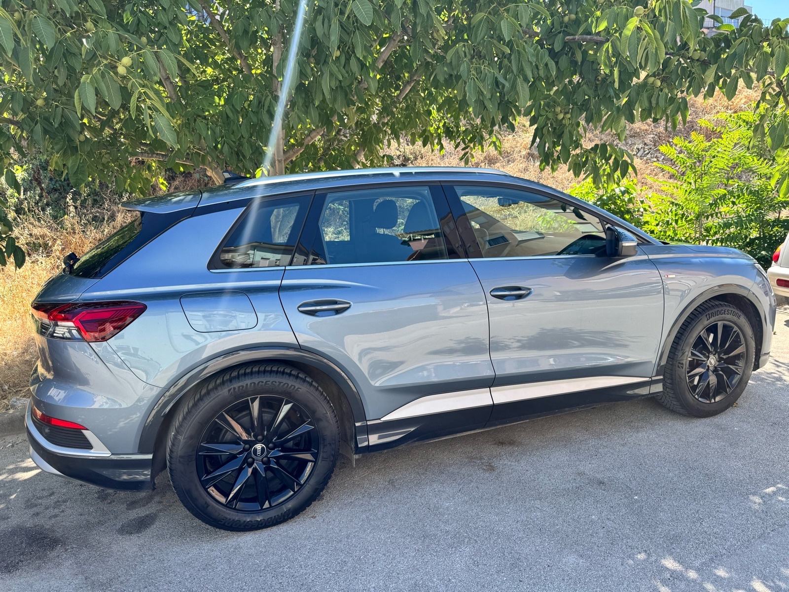 Audi Q4 e-tron S Line 2023, fotografija 13