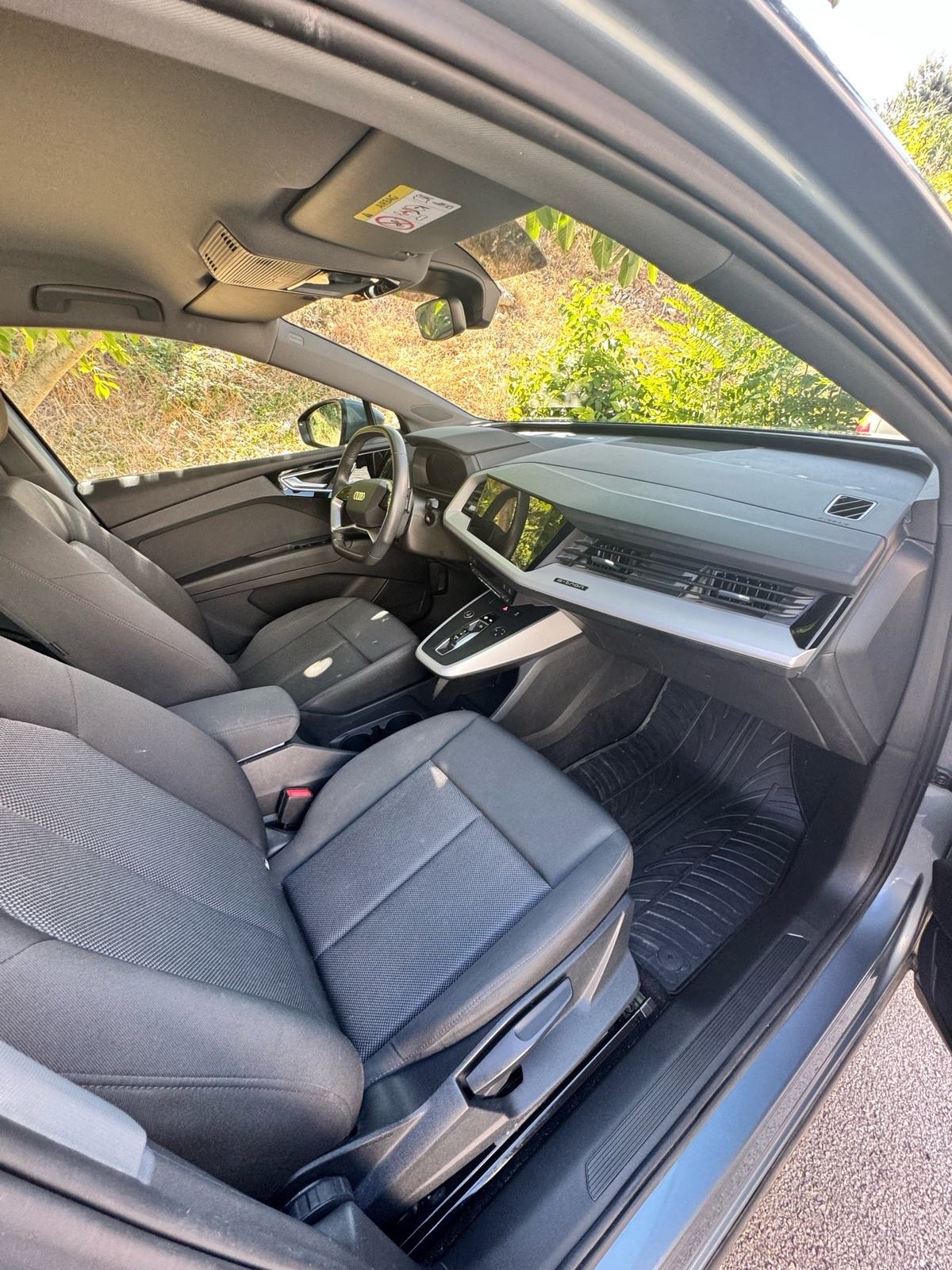 Audi Q4 e-tron S Line 2023, fotografija 12