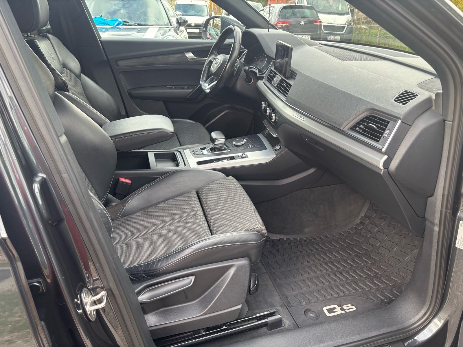 Audi Q5 2,0 TDI automatik S-line QUATTRO, fotografija 16