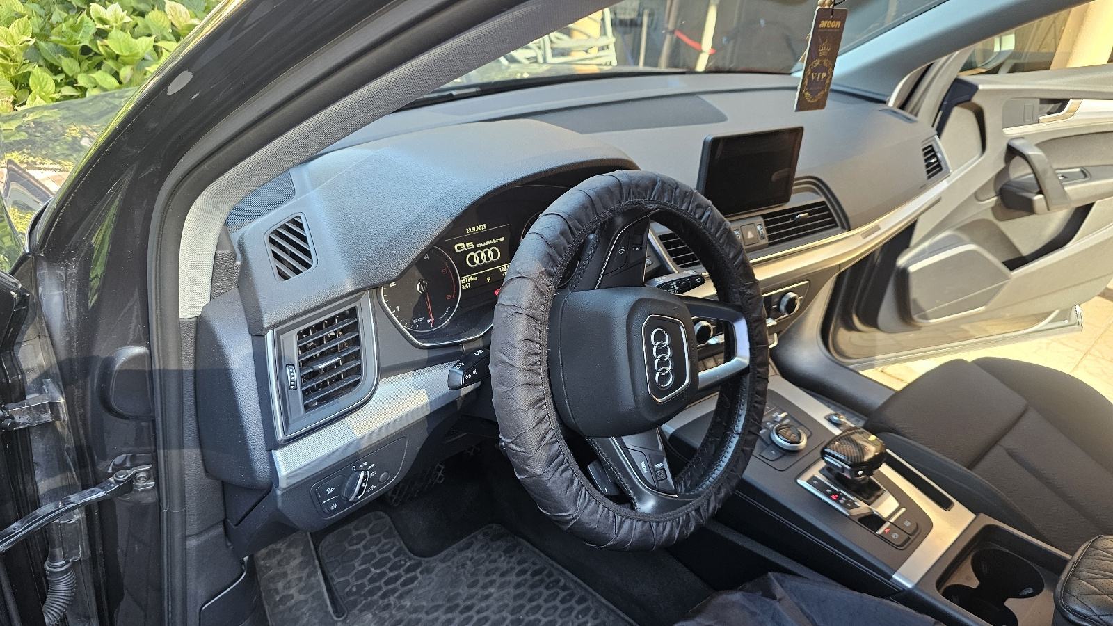 Audi Q5 2,0 TDI automatik, fotografija 8