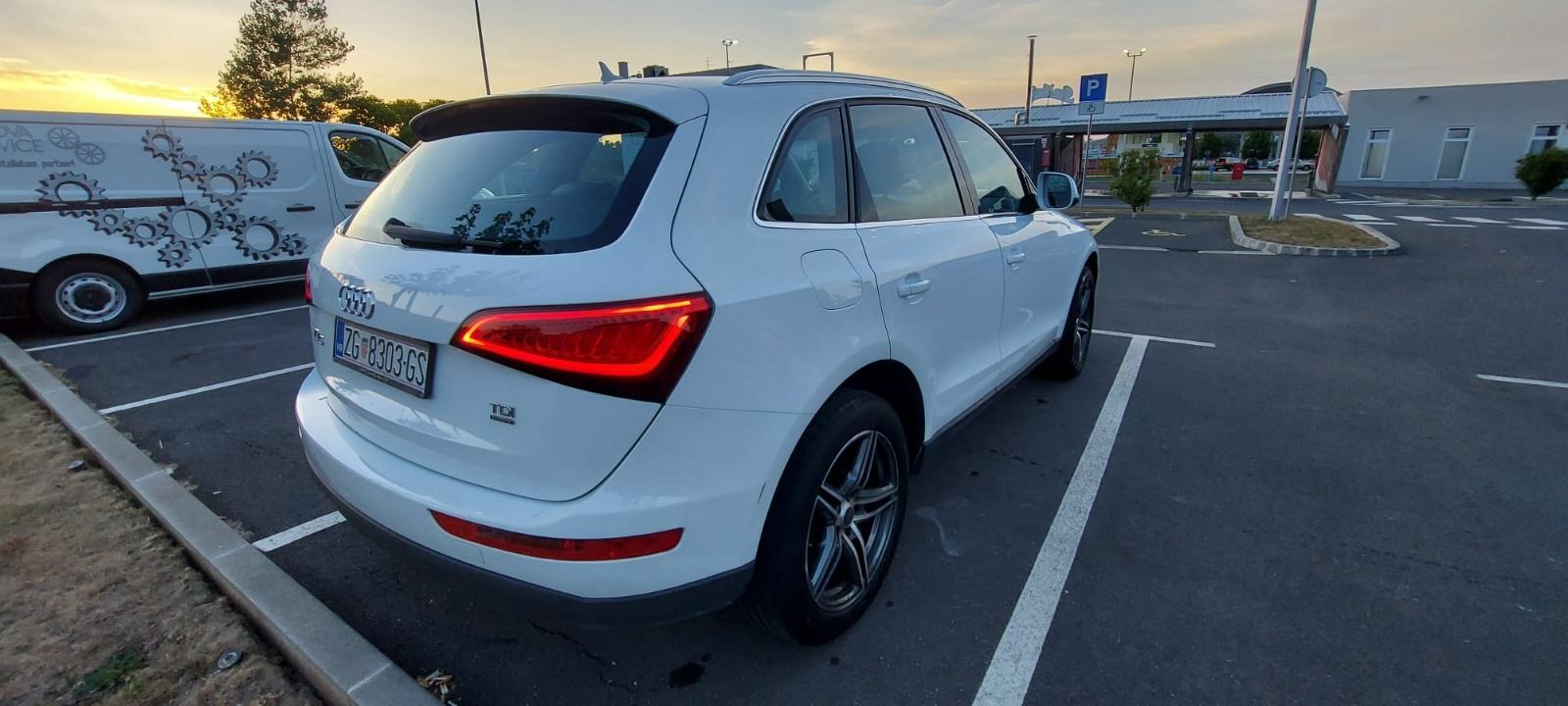 Audi Q5 2.0 tdi automatik, fotografija 8