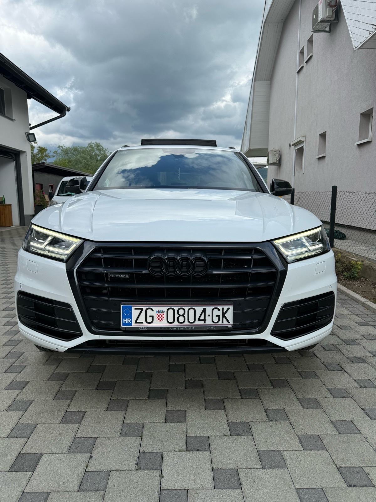 Audi Q5 2,0 TDI automatik, fotografija 3