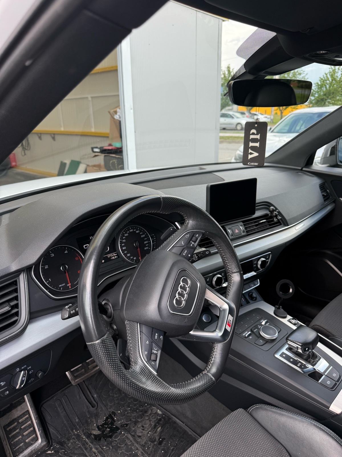 Audi Q5 2,0 TDI automatik, fotografija 7