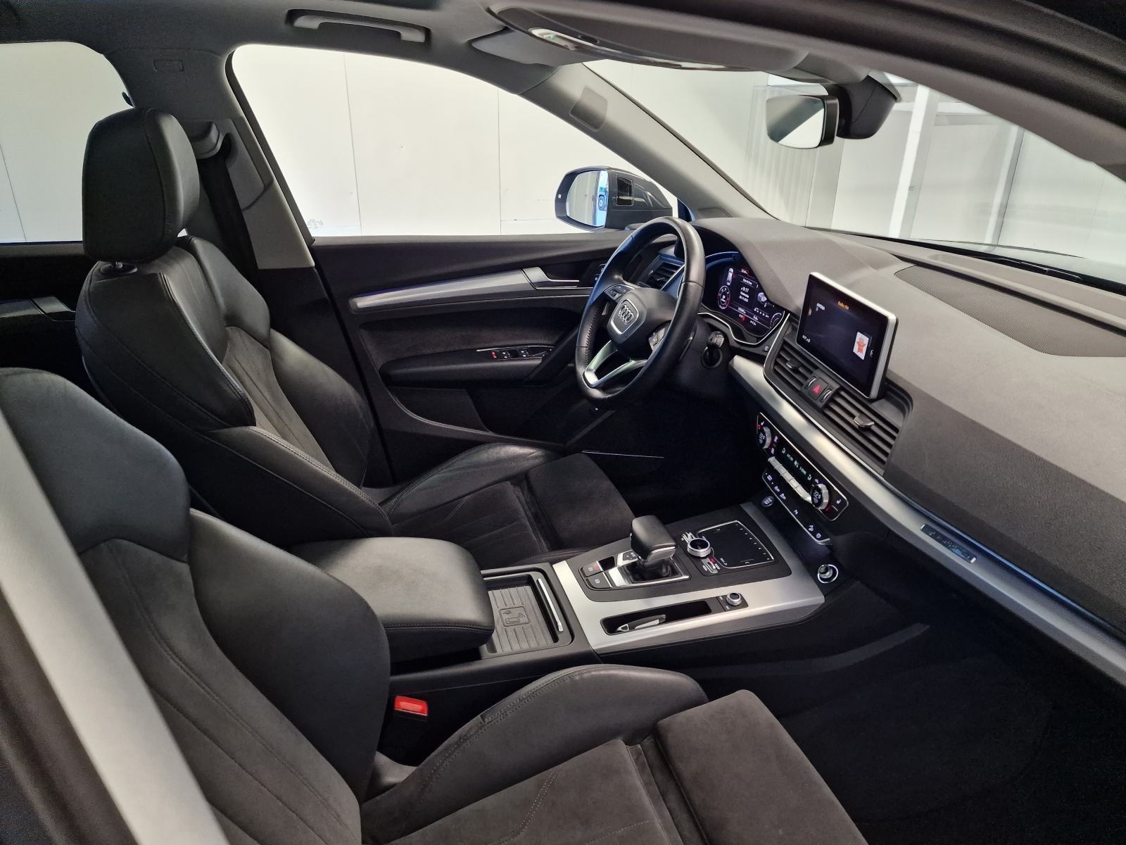 Audi Q5 2,0 TDI automatik, fotografija 11