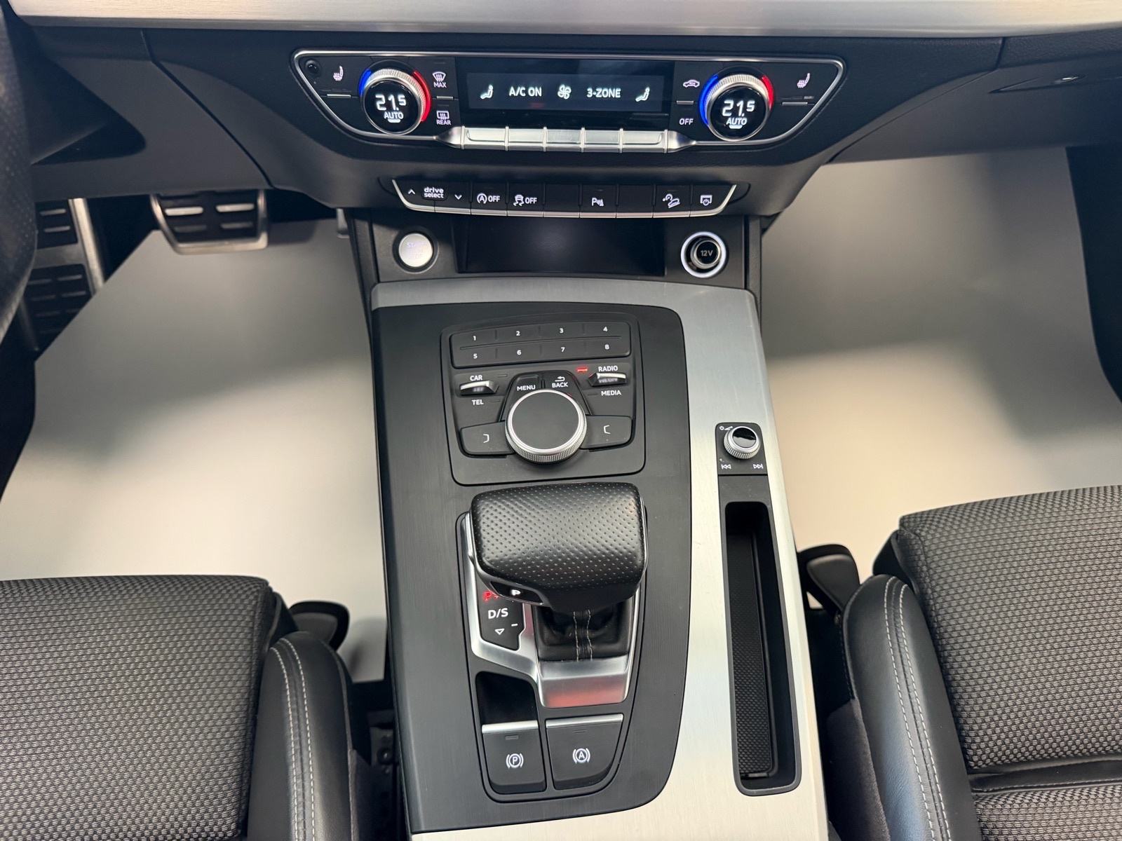 Audi Q5 2,0 TDI ⭐️S-line⭐️Quattro⭐️, fotografija 15