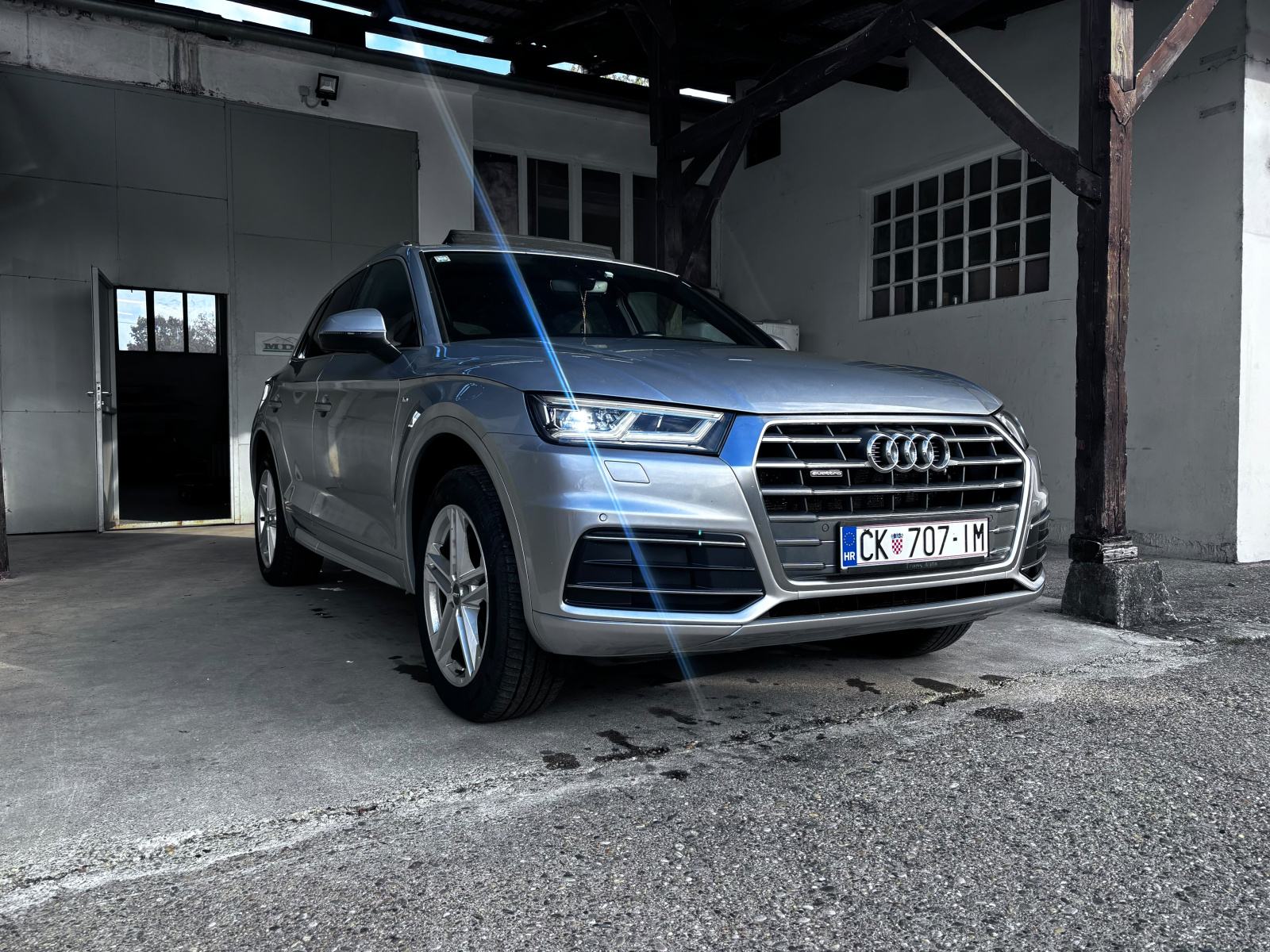 Audi Q5 2,0 TDI S Line, pogled izvana - slika 1