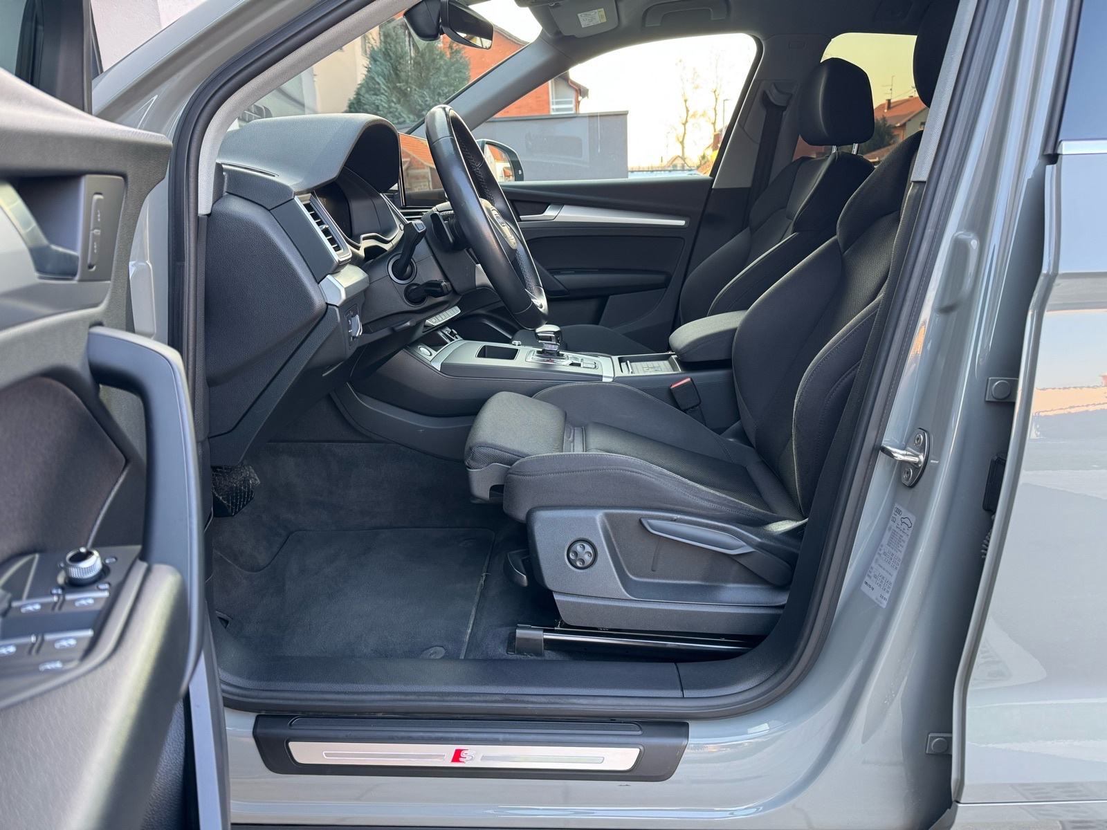 Audi Q5 40TDI Sline - VIRTUAL, JAMSTVO, LEASING BEZ UČEŠĆA, fotografija 14
