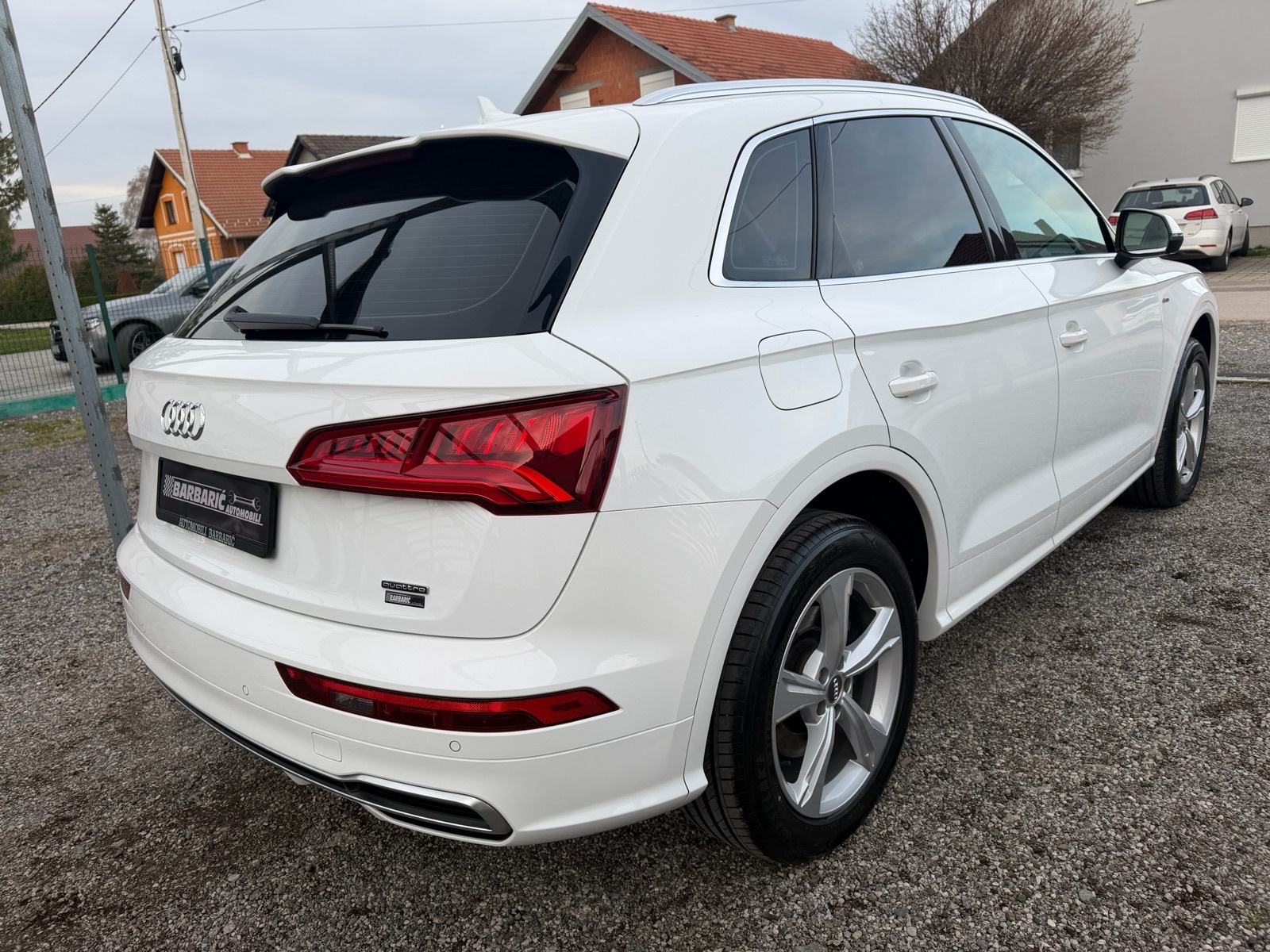 Audi Q5 2.0 TDI quattro,190KS,S-tronic,ACC,S-line,Veliki servis, fotografija 5