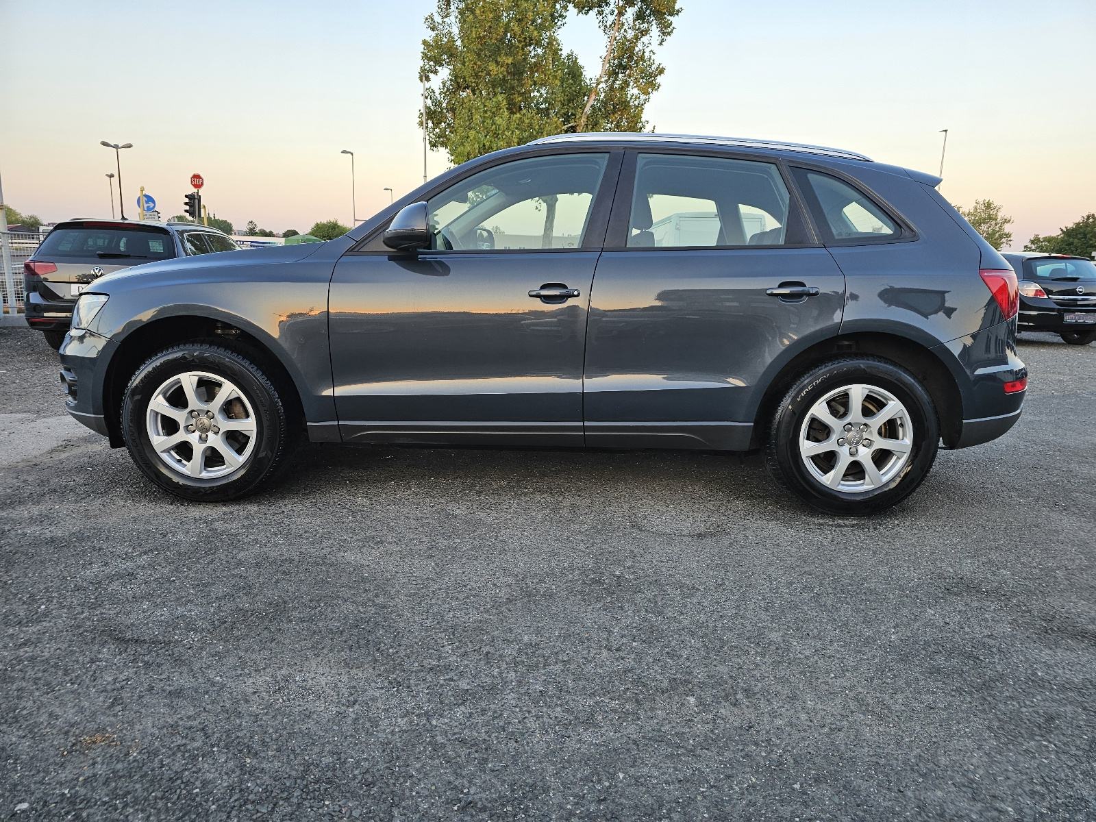 Audi Q5 2,0 TDI QUATTRO ***TOP-STANJE***NAVIGACIJA***XENON***, fotografija 8