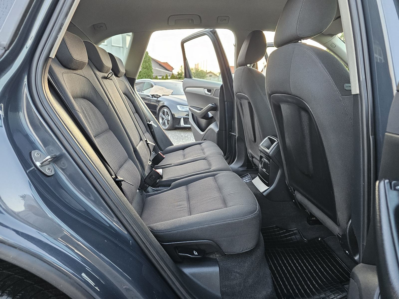 Audi Q5 2,0 TDI QUATTRO ***TOP-STANJE***NAVIGACIJA***XENON***, fotografija 12