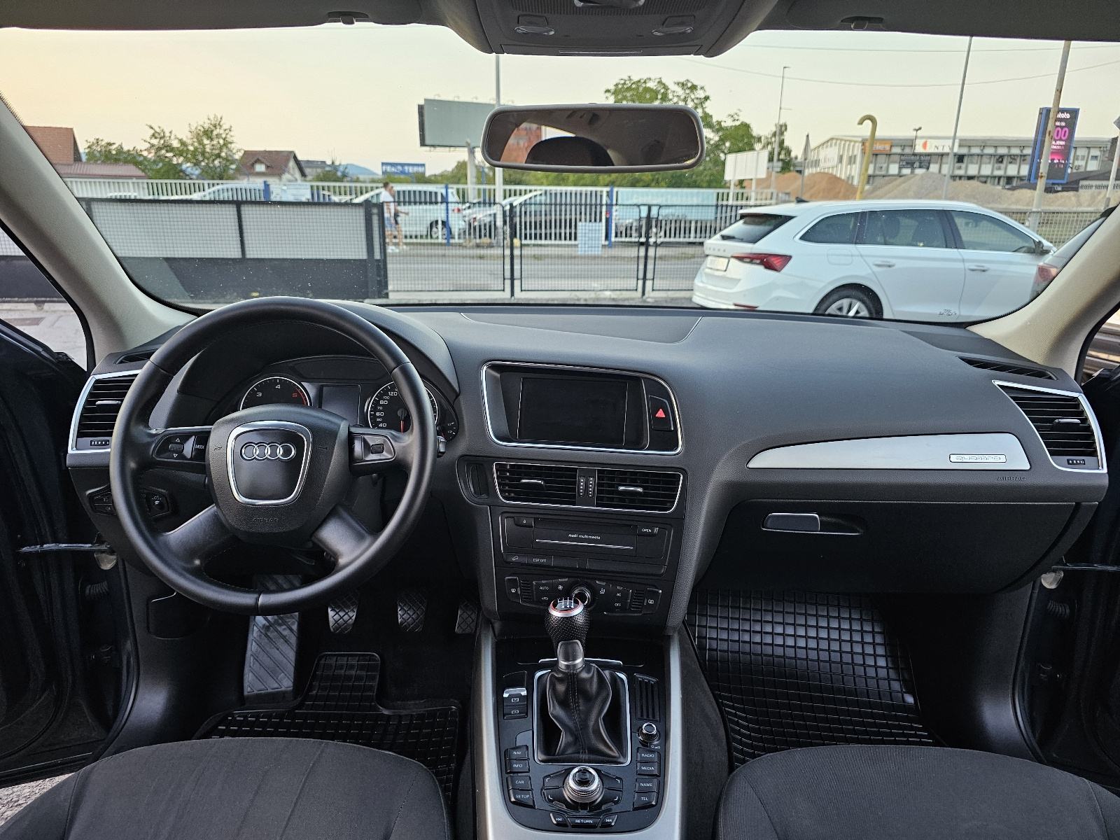 Audi Q5 2,0 TDI QUATTRO ***TOP-STANJE***NAVIGACIJA***XENON***, fotografija 14