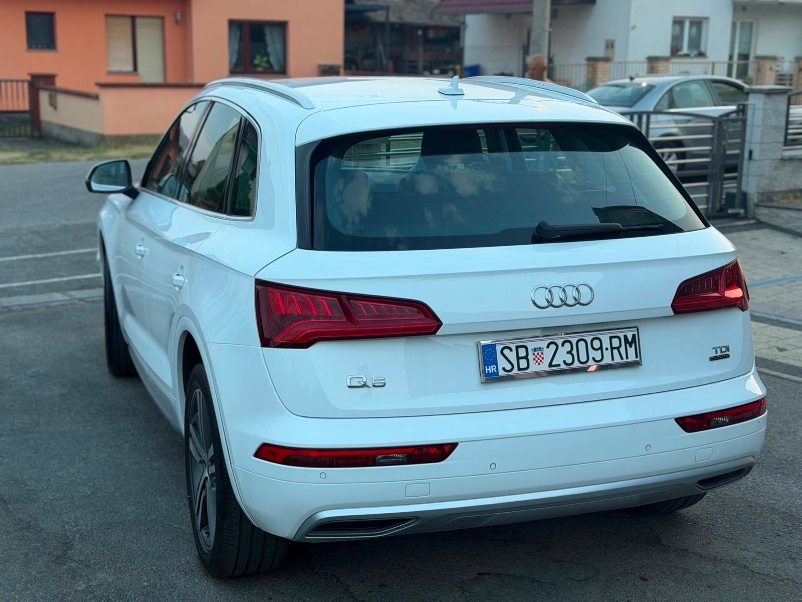 Audi Q5 2.0 TDI Quattro/S-tronic/161TKM/Alcantara/Odlično stanje, fotografija 5