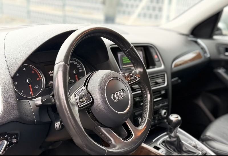 Audi Q5 2,0TDI,Navi,Koža,Sport.sjedala,Bi-xenon,LED,Alu,CD izmjenjivač, fotografija 8