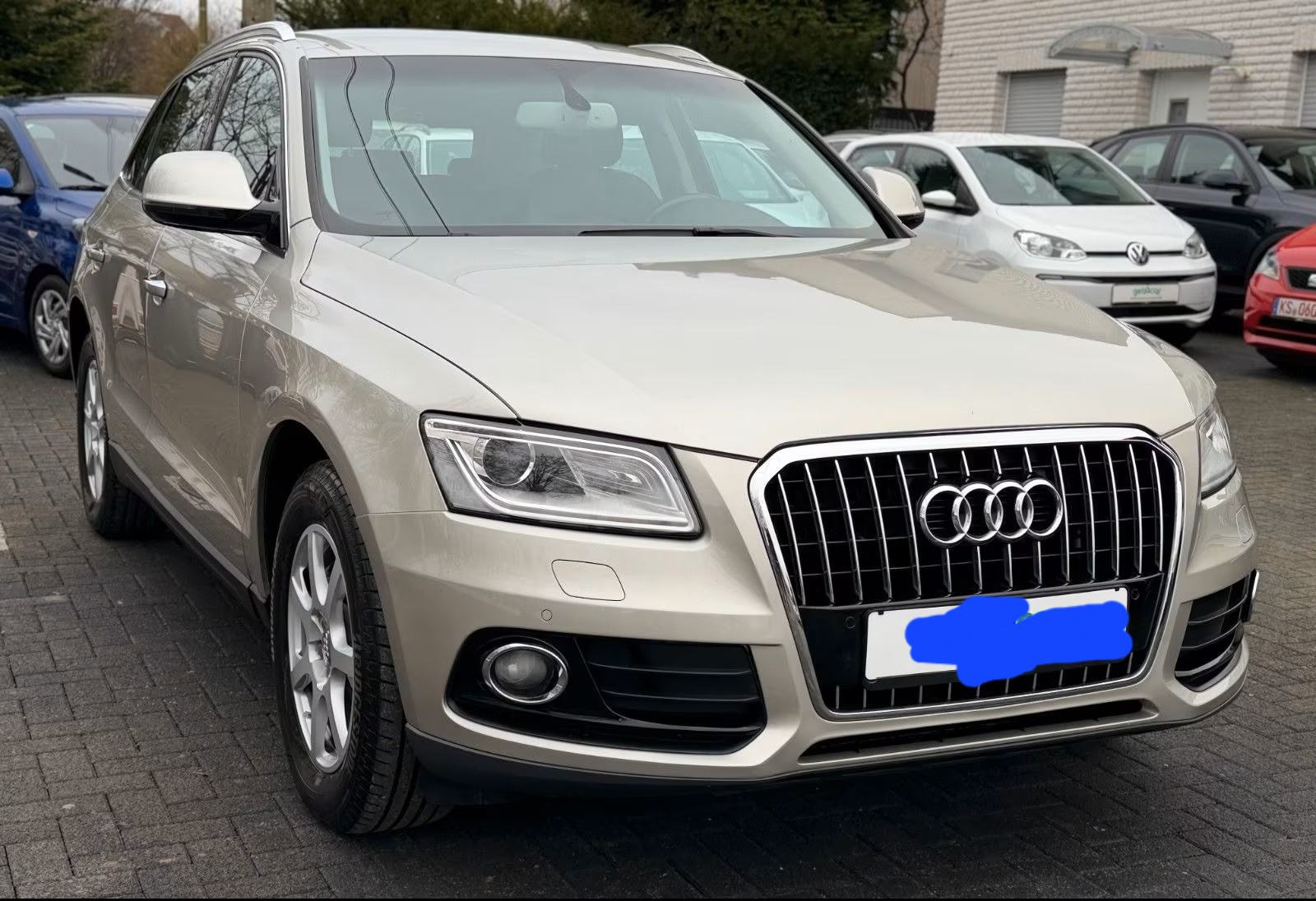 Audi Q5 2,0TDI,Navi,Koža,Sport.sjedala,Bi-xenon,LED,Alu,CD izmjenjivač, fotografija 2