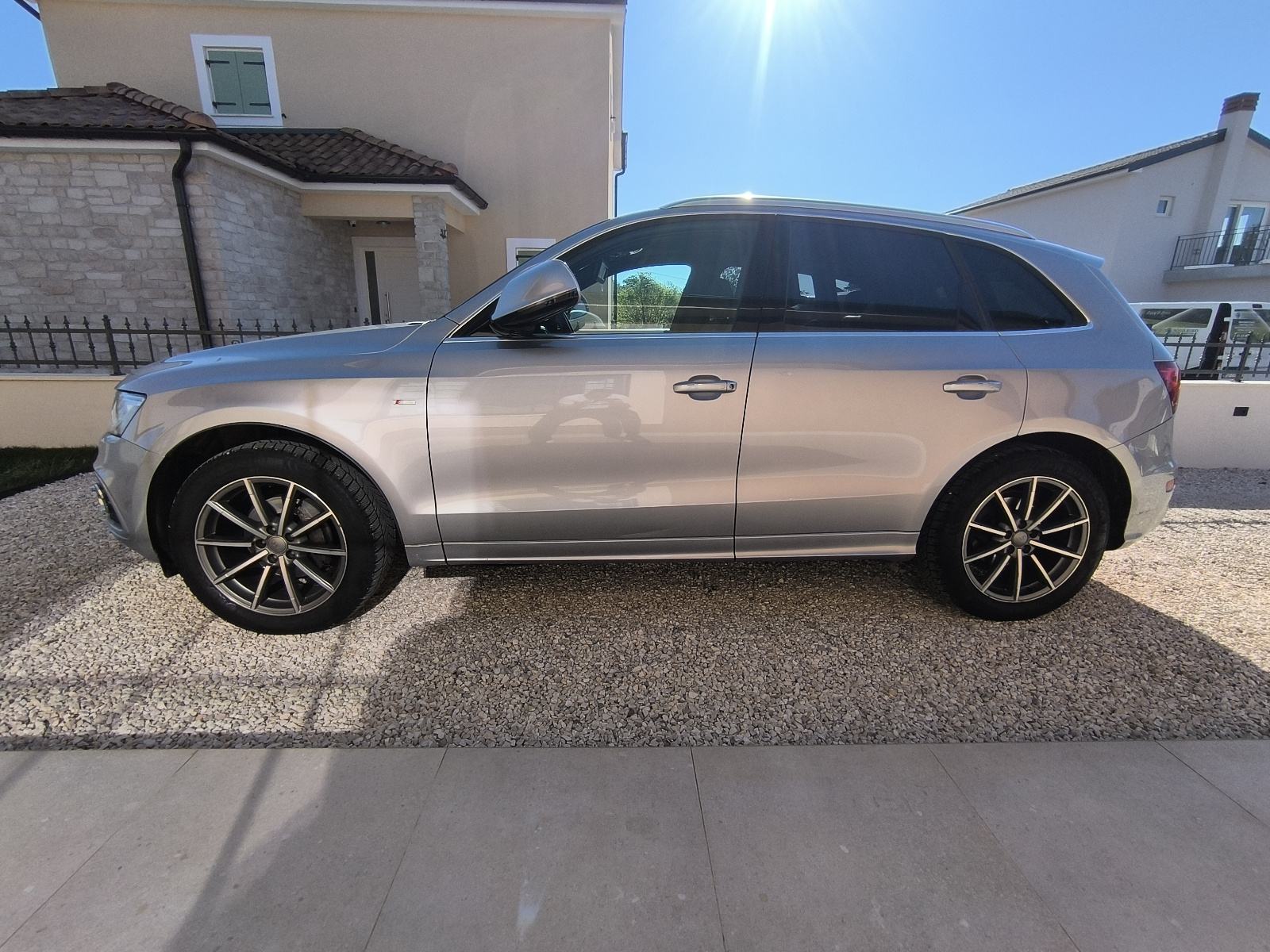 Audi Q5 2,0 TDI, fotografija 5